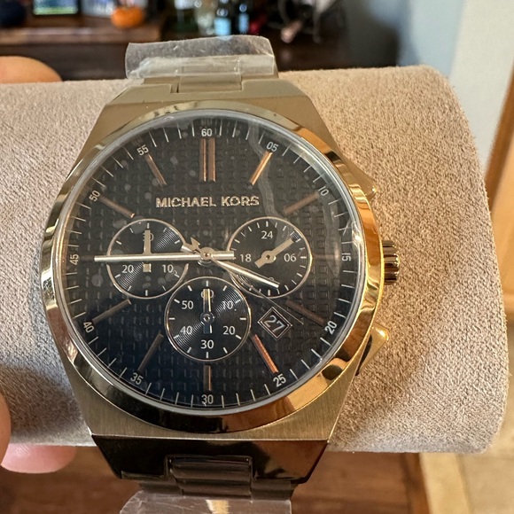 Michael Kors Gold Watch— BRAND NEW! - Picture 4 of 4